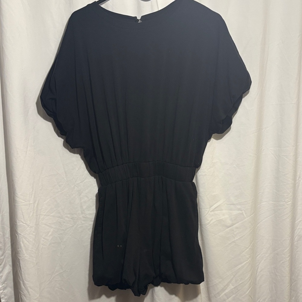 Black Short Sleeve Bubble Romper